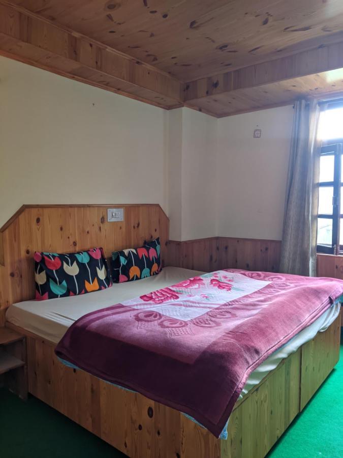 Summer Cottages Manali  Room photo